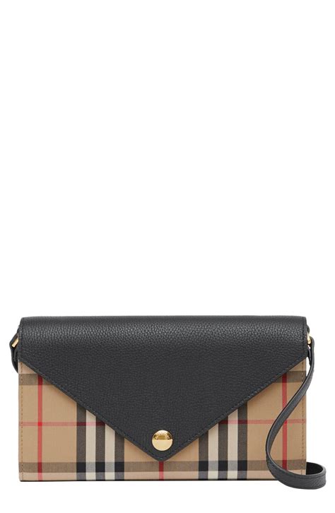 burberry hannah wallet on chain.